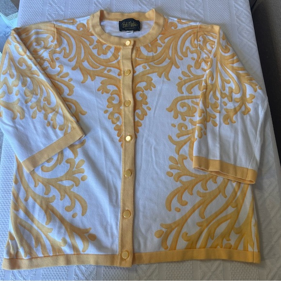 NWT Bob Mackie Yellow and White Patterned Printed Cardigan Sweater Size XS - Picture 4 of 6